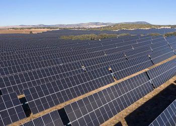 Solar Steel y Solarig firman un acuerdo para el proyecto Colón de Huelva.