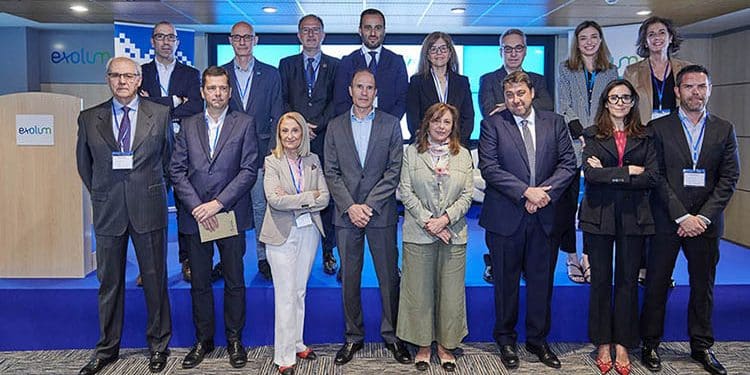 Participantes en la jornada de Funseam y Exolum sobre hidrógeno renovable.