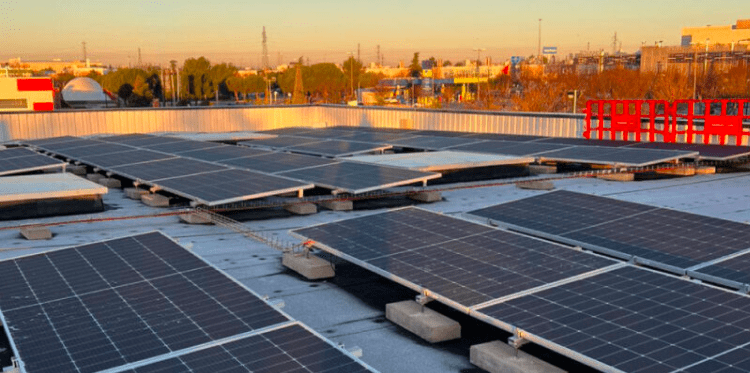 EDP instalará placas solares en 26 autocentros de Norauto en España