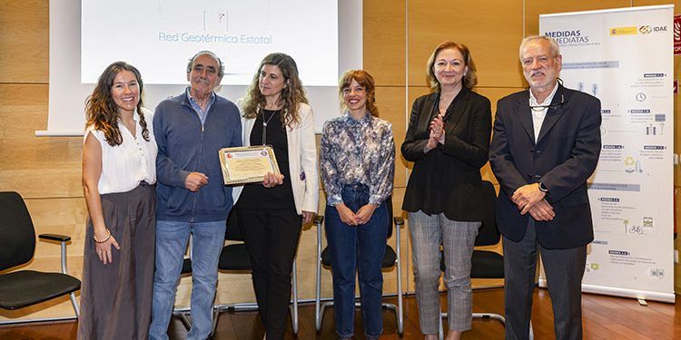 Asamblea de Geoplat y presentación de la asociación GEOENERGÍA. En la imagen: Margarita de Gregorio, Celestino GN, Carmen López, Paloma Pérez, Ana M Lancha, Iñigo Arrizabalaga.