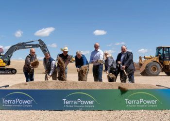 Ceremonia de la primera piedra de la instalación de TerraPower en Wyoming.