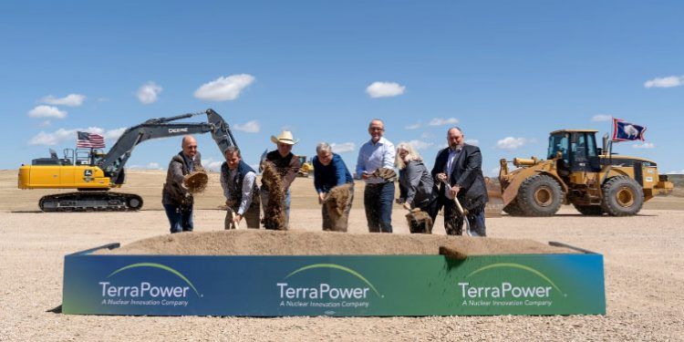 Ceremonia de la primera piedra de la instalación de TerraPower en Wyoming.