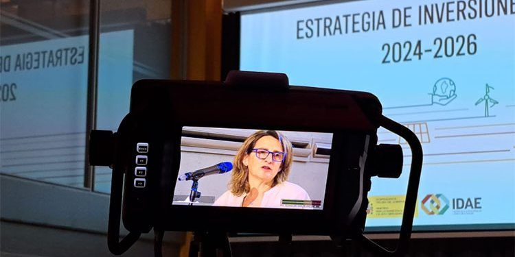 Teresa Ribera presentó la Estrategia de Inversiones del IDAE 2024-2026