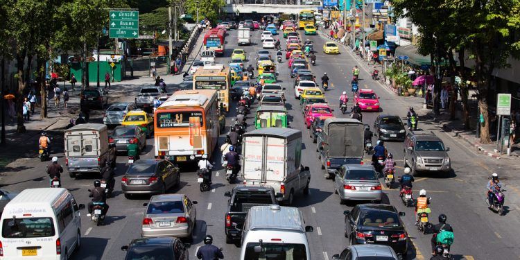 techar las carreteras con paneles solares