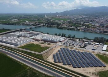 El Grupo Saica instala 4,7 MWp de energía solar para autoconsumo en Amposta