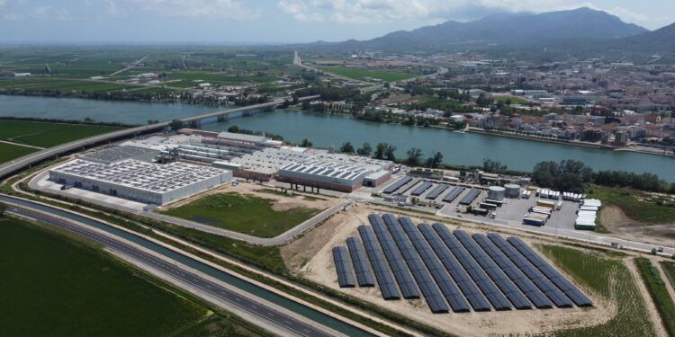 El Grupo Saica instala 4,7 MWp de energía solar para autoconsumo en Amposta