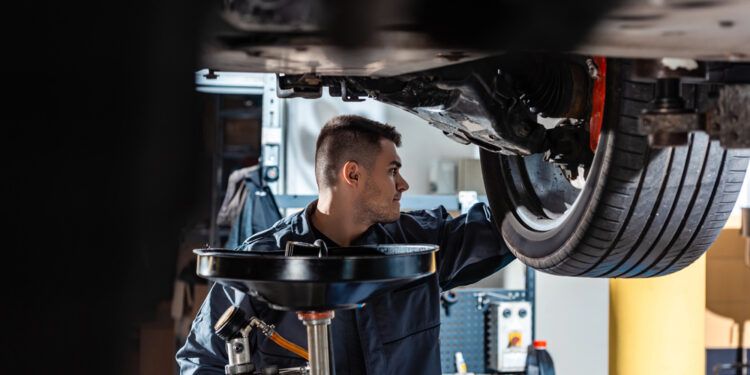 El reto de la transformación de los desguaces con la llegada del coche eléctrico