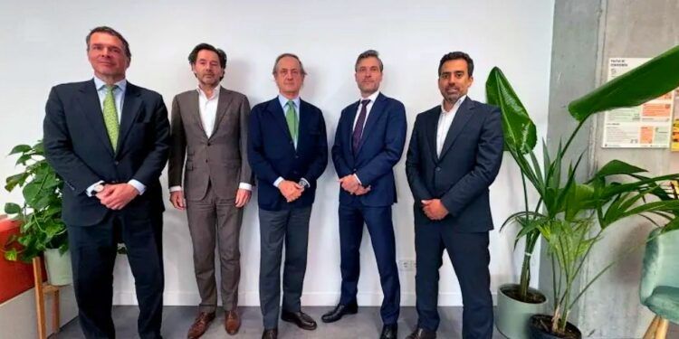 Magnon, Power2X y Erasmo Power 2X firman un acuerdo para analizar el desarrollo de una planta de e-metanol en el complejo de Magnon en Puertollano