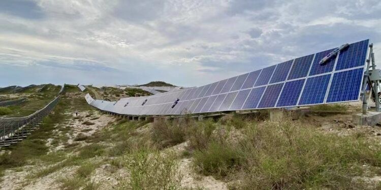 robots limpiadores de paneles solares