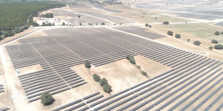 complejo fotovoltaico ayora