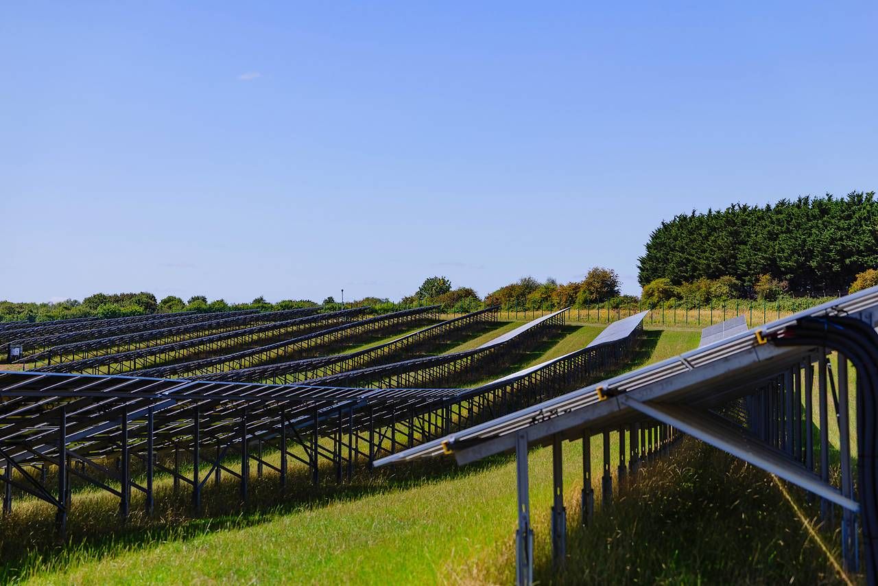 Jaguar Land Rover (JLR) apuesta por la energía sostenible