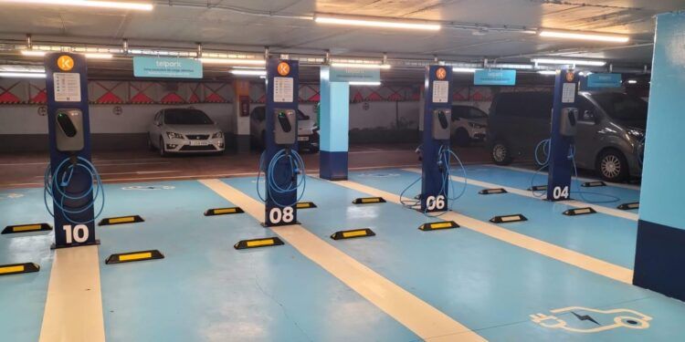 Estas son las ciudades en las que será gratuito recargar tu coche eléctrico con Telpark