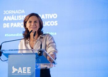 Aerogeneradores parados por burocracia sector eólico español proyectos paralizados