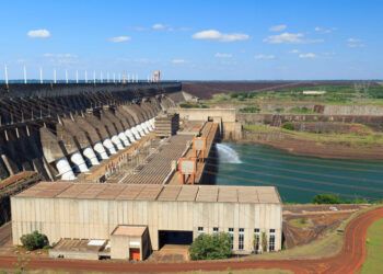 Energía renovable en América Latina baja al 65 % en julio 2025