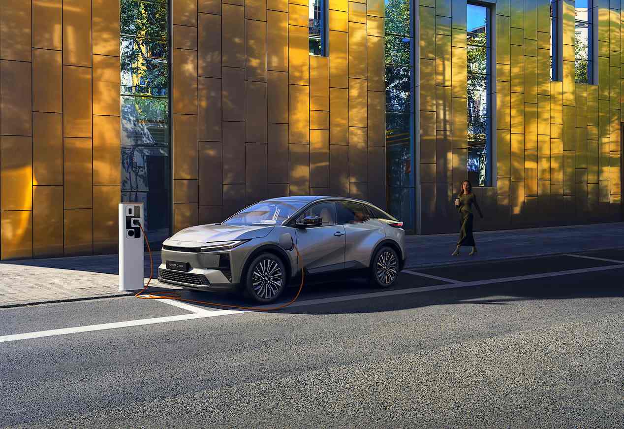 Los vehículos eléctricos de Toyota podrán conectarse a la red y participar en programas de equilibrio energético