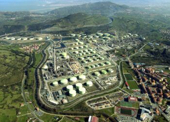 Repsol instala el segundo electrolizador de 100 MW en la refinería de Petronor
