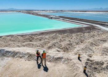 Minería de litio: el agua que se bebe el desierto de Atacama