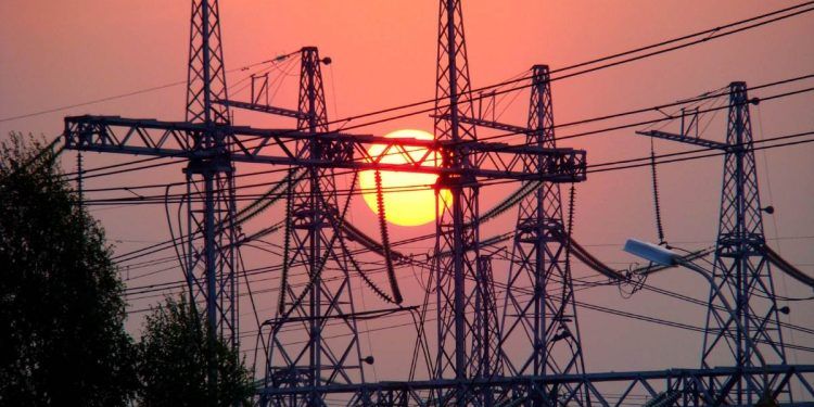 El MITECO inicia la audiencia pública del Real Decreto para reforzar las redes de transporte y distribución