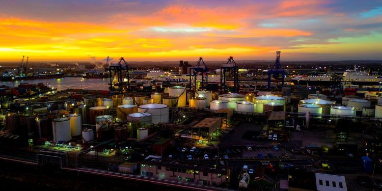 Exolum activa de forma comercial el uso de biometanol para reducir el impacto ambiental en las rutas marítimas británicas.