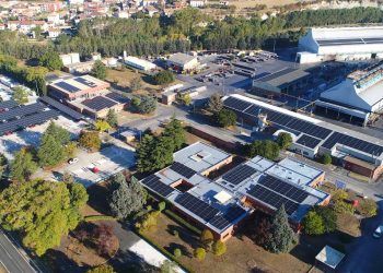 El nuevo proyecto de autoconsumo solar en Navarra permite que, gracias a ACCIONA, la factoría de grafito reduzca su huella ambiental sin necesidad de invertir capital propio inicialmente.