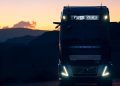 La nueva gama de motores de combustión de Volvo disminuye los gastos operativos un 4% mediante un diseño optimizado que admite carburantes sintéticos y convencionales.