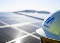 La instalación de un punto de recarga para vehículos eléctricos en una empresa permite cumplir las obligaciones legales y generar ingresos si se plantea bajo la gestión energética de Menapy.