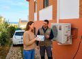 Las familias podrían reducir los gastos anuales mediante el uso combinado de bombas de calor y vehículos eléctricos.